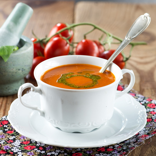 Domates Özü Çorbası | Zamane Kahvesi